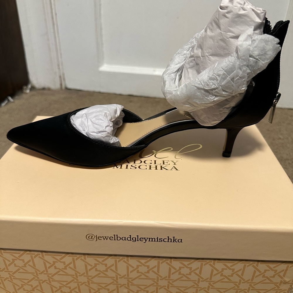 Robles Crystal Embellished Kitten Heels